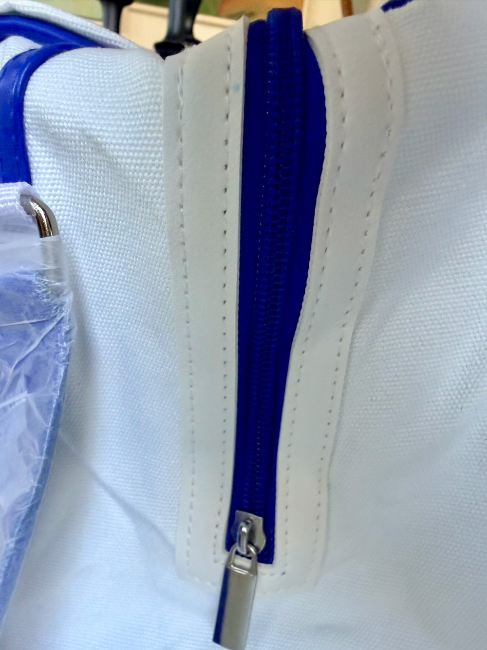 BRAND NEW Dolce & Gabbana ‘Light Blue’ Duffle SEALED in Plastic Bag 2 Way Carry - Picture 12 of 16